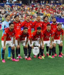 الرئيس السيسي يهنئ منتخب مصر بعد التأهل التاريخي إلى دور الـ16 بالمونديال