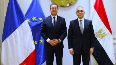 وزير العدل يستقبل سفير جمهورية فرنسا بالقاهرة لبحث أفق التعاون القضائي المشترك.