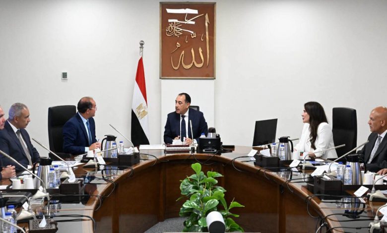 رئيس الوزراء يوجه بتعزيز كفاءة تشغيل وصيانة محطات معالجة الصرف الصحي