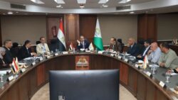 محافظ الجيزة: حقوق الطلاب خط أحمر ولن نسمح بالكيانات المخالفة