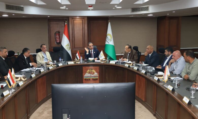 محافظ الجيزة: حقوق الطلاب خط أحمر ولن نسمح بالكيانات المخالفة