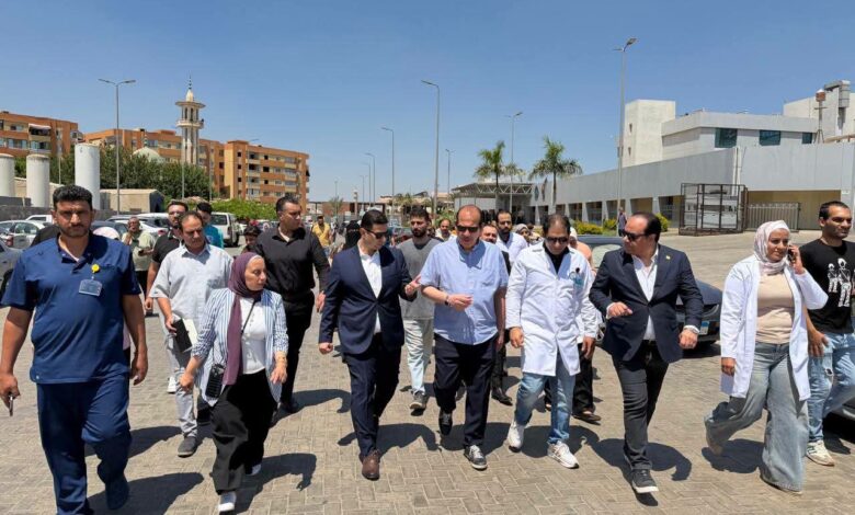 نائب وزير الصحة يتفقد المنشآت الطبية بالإسماعيلية ويشدد على رفع جودة الخدمات