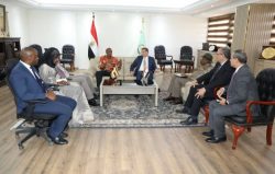 وزير الزراعة يبحث مع نظيره الأوغندي تعزيز الشراكة الزراعية والحيوانية