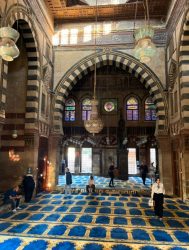 وزير السياحة والآثار والقائم بأعمال السفير الأمريكي يفتتحان قبة السلطان قايتباي بعد ترميمها.
