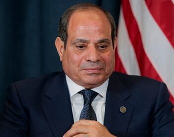 السيسي في الدوحة لتقديم واجب العزاء في الأمير الوالد لدولة قطر