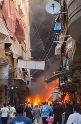 حريق الفلكي بالإسكندرية.. احتراق 4 محال وامتداد النيران لشقة دون إصابات