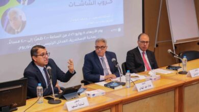 الدكتور أسامة السعيد الخوارزميات تحدد رؤيتنا للعالم خلال ندوة حروب الشاشات بمعرض مكتبة الإسكندرية