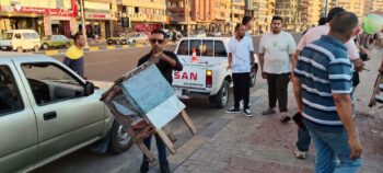 السكرتير العام المساعد يقود حملة مكبرة لإزالة الإشغالات والتعديات بطريق الكورنيش يحى المنتزه