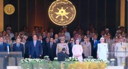 الرئيس السيسي سلم علم القوات المسلحة لحرس الشرف لرفعه على مقر القيادة الاستراتيجية بالعاصمة الجديدة