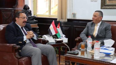 رئيس جامعة الإسكندرية يستقبل الملحق الثقافي الأردني لتعزيز التعاون ودعم الطلاب الوافدين