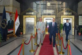 محافظ الإسكندرية يزور السيد مدير أمن الإسكندرية لتقديم التهنئة بتوليه مهام منصبه الجديد
