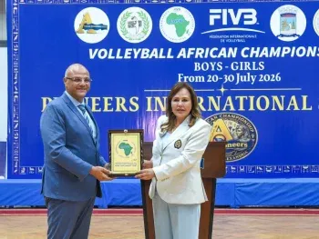 محافظ الإسكندرية يهنئ منتخب نيجيريا الفائز فى ختام بطولة أفريقيا للكرة الطائرة تحت 18 عامًا