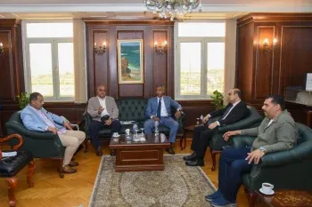 محافظ الإسكندرية يواصل تنفيذ توجيهات وزيرة التنمية المحلية والبيئة لتحسين منظومة النظافة بالثغر