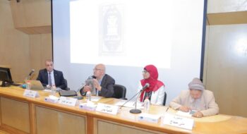 مكتبة الإسكندرية تناقش كتاب كليوباترات العرش في ندوة ملكات بصبغات رجال