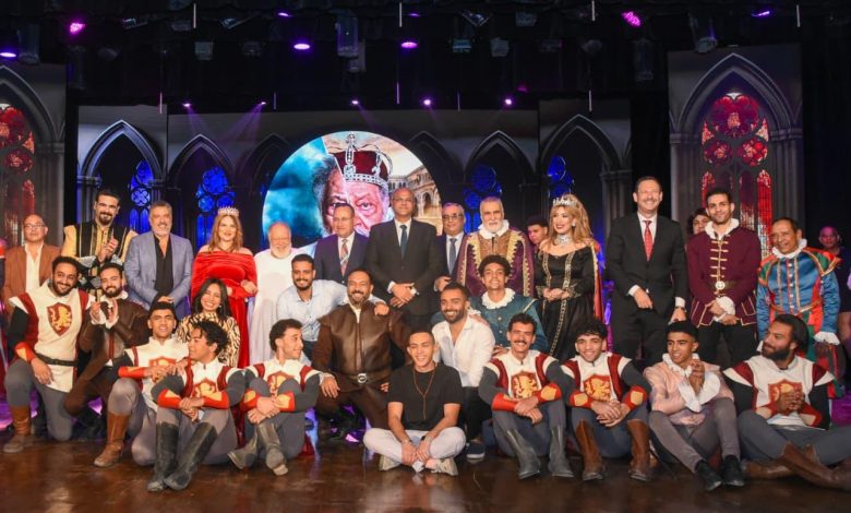 وزير التعليم العالي والقائم بإعمال وزير الثقافه ومحافظ الإسكندرية يشهدان انطلاق الموسم الصيفي للمسرح بـ الملك لير​