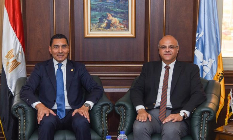 وزير الشباب والرياضة يصل محافظة الإسكندرية في زيارة ميدانية تتضمن احتفالات اليوم الرياضي العربي