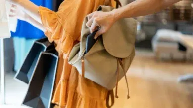 سائق إبتز سيدة بصورها الخاصة في الإسكندرية بعد عثوره علي هاتفها