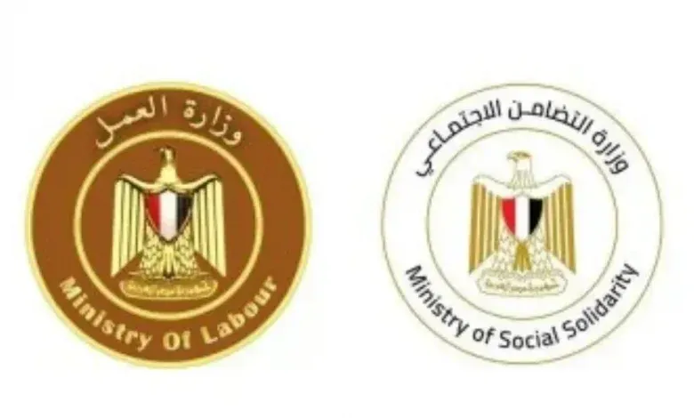 التضامن والعمل يوجهان بصرف المساعدات لأسر ضحايا حادث عمال الإسماعلية
