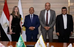 توقيع بروتوكول تعاون بين وزارة الطيران والأكاديمية العربية للعلوم والتكنولوجيا والنقل البحرى.