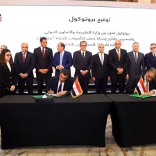 التوقيع علي أربعة بروتوكولات تعاون على هامش الجلسة الإفتتاحية لمؤتمر المصريين بالخارج.