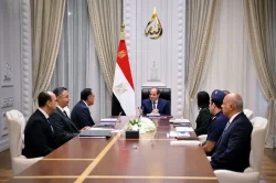 إجتمع الرئيس السيسي، بمدينة العلمين اليوم، مع رئيس مجلس الوزراء، ووزراء التضامن، والتموين، والزراعة، ورئيس هيئة الرقابة الإدارية، والمدير التنفيذي لجهاز مُستقبل مصر.