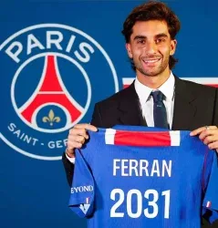 رسميًا فيران توريس لاعبًا لباريس سان جيرمان حتى عام 2031