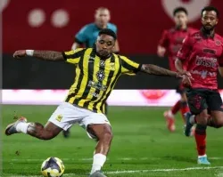 الاتحاد يفتتح مشواره في الدوري بالتعادل أمام الخلود