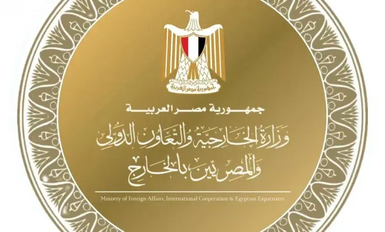 إتصال هاتفي بين وزير الخارجية ونظيره الهندي