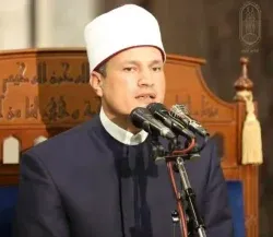 مركز الأزهر العالمي للفتوى: النبي ﷺ أول من إحتفى بيوم مولده وجاء لإصلاح الدنيا دينيًّا وأخلاقيًّا وحضاريًّا