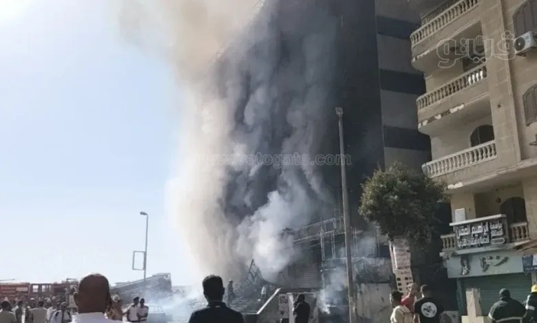 انفجارات متتالية وتطاير زجاج المبنى.. حريق هائل يلتهم مول الأهرام ستور بحدائق الأهرام