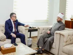 الأوقاف والتخطيط تبحثان توسيع التعاون لدعم التنمية وتعظيم الاستثمارات