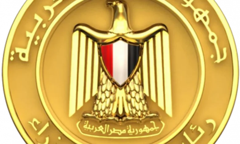 حقيقة مقايضة قناة السويس بالديون.. مجلس الوزراء يحسم الجدل