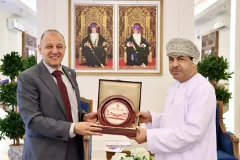 رئيس الجامعة اليابانية يبحث التعاون الأكاديمي والبحثي مع جامعة التقنية والعلوم التطبيقية بسلطنة عُمان
