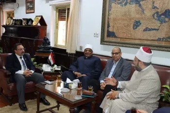 رئيس جامعة الإسكندرية يستقبل فضيلة الدكتور عباس شومان عقب ختام الأسبوع الدعوي ال22 بالجامعة