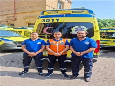 سرعة استجابة رجال الإسعاف تنقذ شاباً بعد توقف قلبه في وسط القاهرة