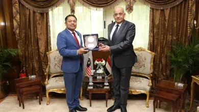 سفير ماليزيا يزور الهيئة العامة لميناء الإسكندرية لبحث تعزيز التعاون في النقل البحري واللوجستيات