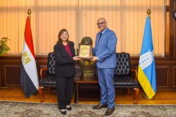 محافظ الإسكندرية يبحث مع سفيرة الفلبين سبل تعزيز التعاون المشترك في عدد من المجالات
