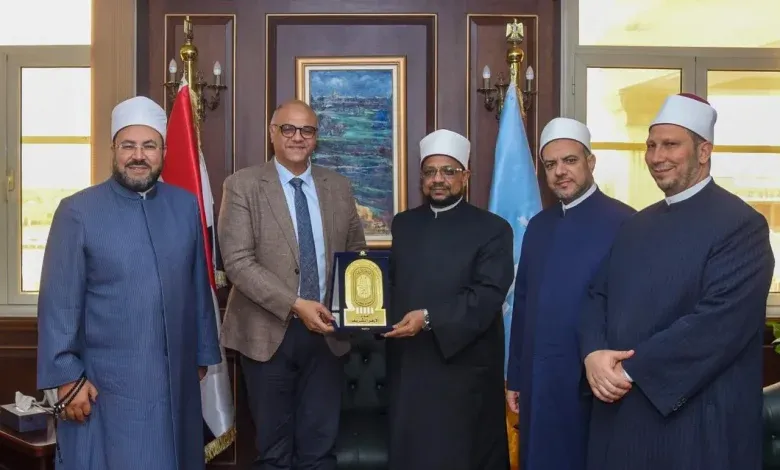 محافظ الإسكندرية يستقبل الأمين العام لمجمع البحوث الإسلامية خلال زيارته للإسكندرية