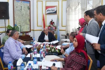 محافظ الإسكندرية يعقد لقاءً جماهيريًا بديوان عام حي وسط ويؤكد الاستجابة الفورية لشكاوى المواطنين أولوية قصوى