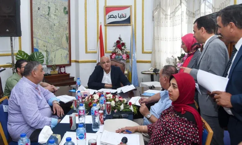 محافظ الإسكندرية يعقد لقاءً جماهيريًا بديوان عام حي وسط ويؤكد الاستجابة الفورية لشكاوى المواطنين أولوية قصوى
