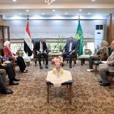 محافظ القليوبية يستقبل وزير التربية والتعليم بديوان عام المحافظة تمهيدًا لإفتتاح 3 مدارس بمركزي بنها وطوخ.