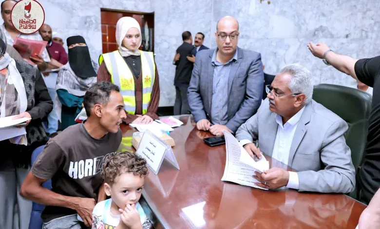 محافظ سوهاج يؤكد أولوية سرعة الاستجابة لشكاوى المواطنين