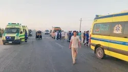 مصرع وإصابة 7 أشخاص في انقلاب ميكروباص أعلى دائري البساتين