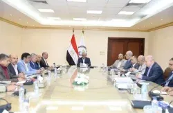 وزير الدولة للإنتاج الحربي يبحث مستجدات الإنتاج وخطط تطوير الشركات التابعة للوزارة.