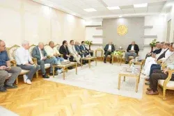 وزير الطيران يضع مطروح على خريطة الرحلات الجوية طوال العام لتنشيط السياحة