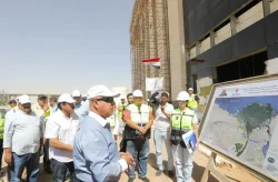 وزير النقل خلال جولته التفقدية: تشغيل القطار السريع تجريبيًا أوائل أكتوبر