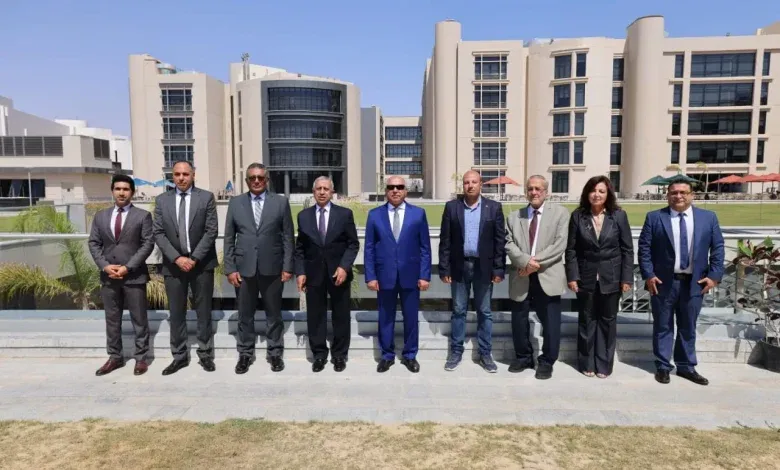 وزير النقل يتفقد فرع الأكاديمية العربية للعلوم والتكنولوجيا والنقل البحري بمدينة العلمين الجديدة