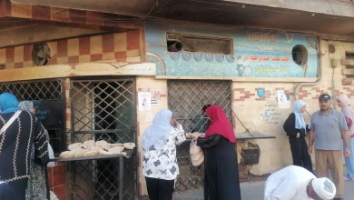 وكيل وزارة تموين الإسكندرية يترأس غرفة العمليات للمتابعة لتطبيق منظومة الخصم المباشر لليوم الثانى