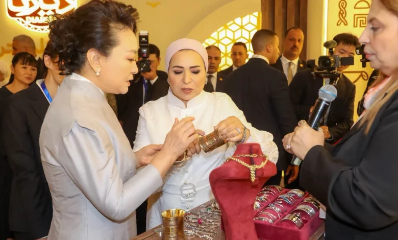 السيدة إنتصار السيسي:سعدت بإستقبال ضيفة مصر السيدة بينغ لي يوان