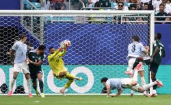 أوروجواي تمطر شباك كوريا الجنوبية برباعية وديًا
